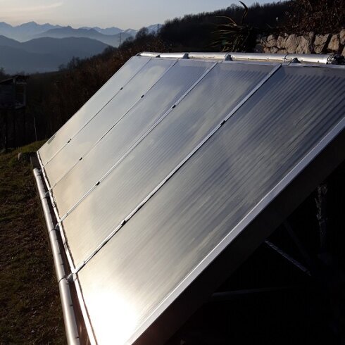 I pannelli fotovoltaici installati sulla collina del Podere ai Valloni